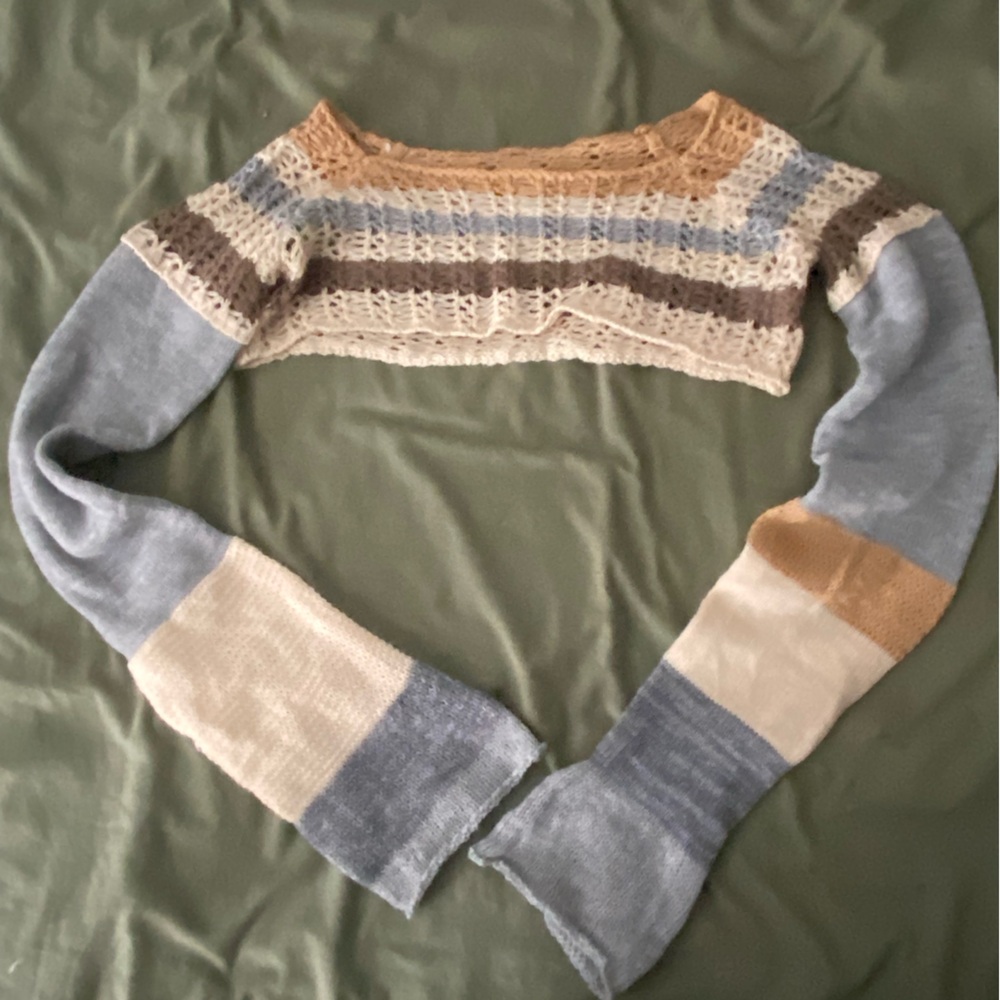 Multicolor Knit Shoulder Cover